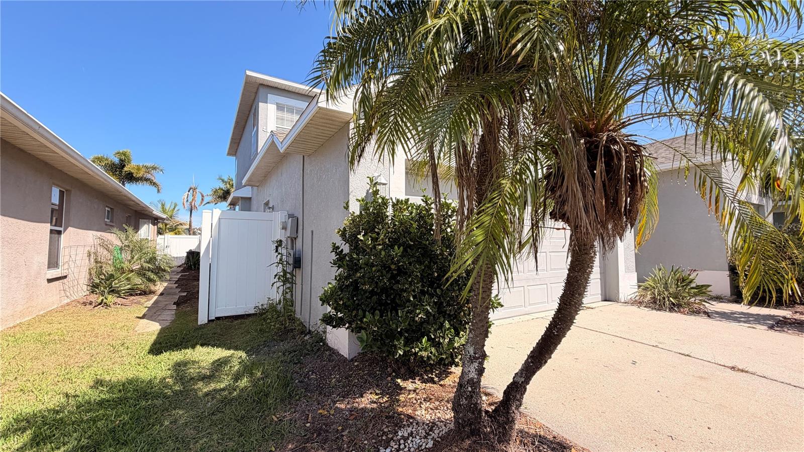1643 BONITA BLUFF CT — photo 37