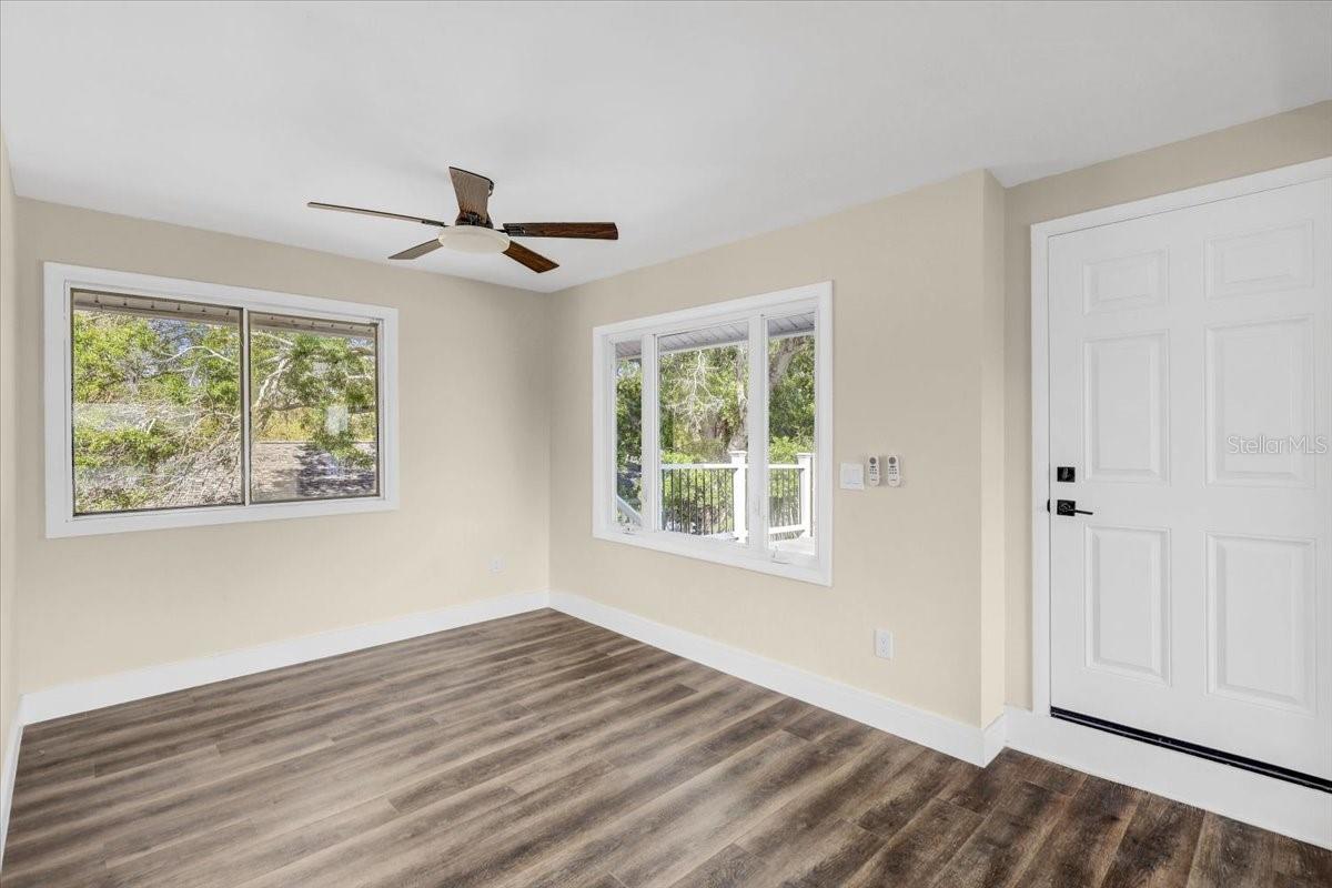 2201 RIVERVIEW BLVD — photo 37
