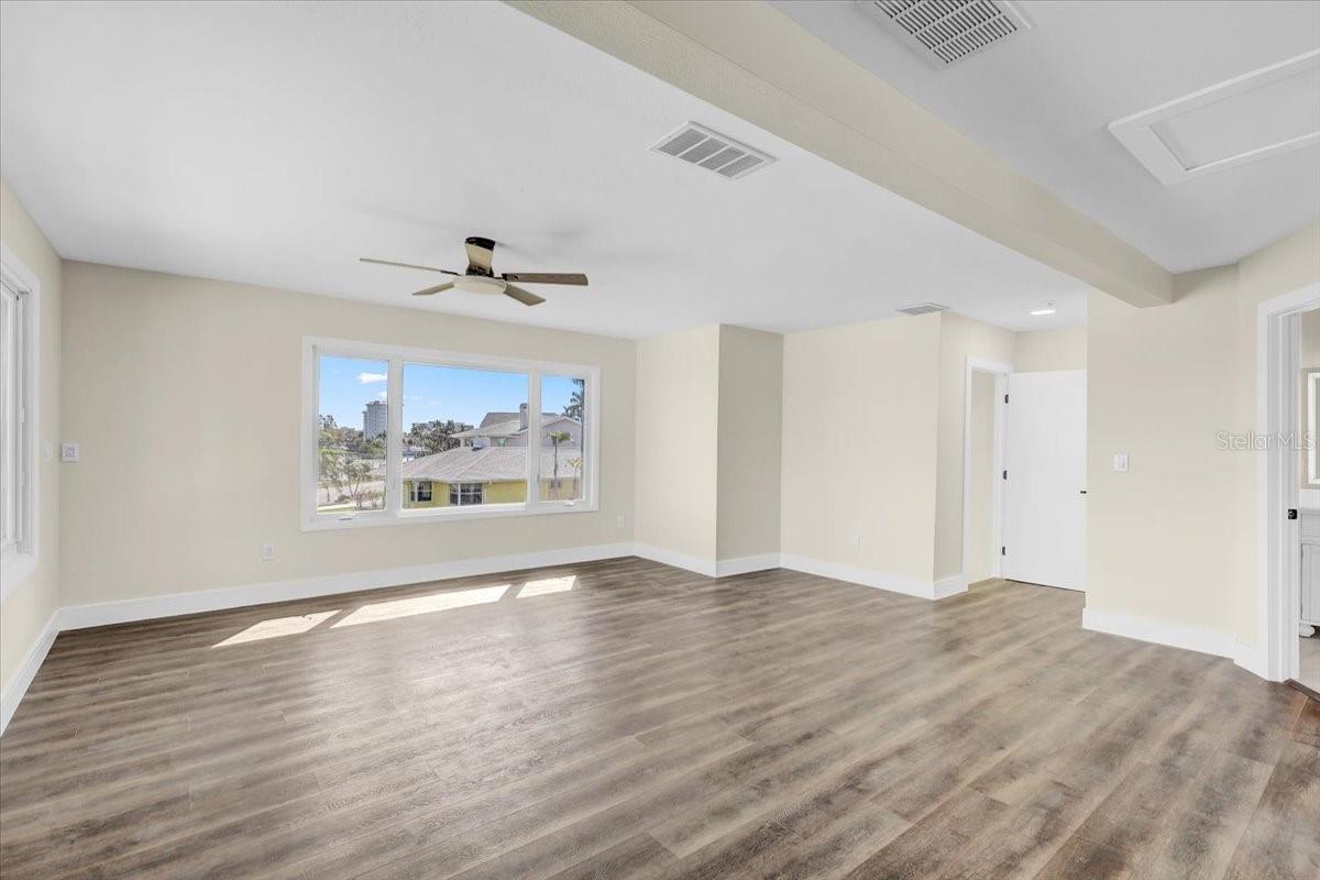 2201 RIVERVIEW BLVD — photo 35