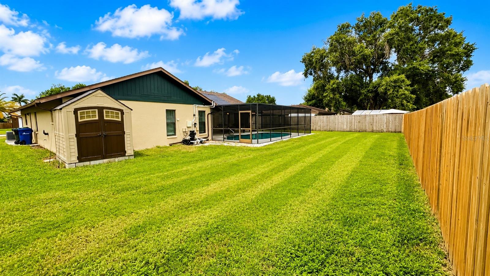 1526 GEORGETOWNE LN — photo 35