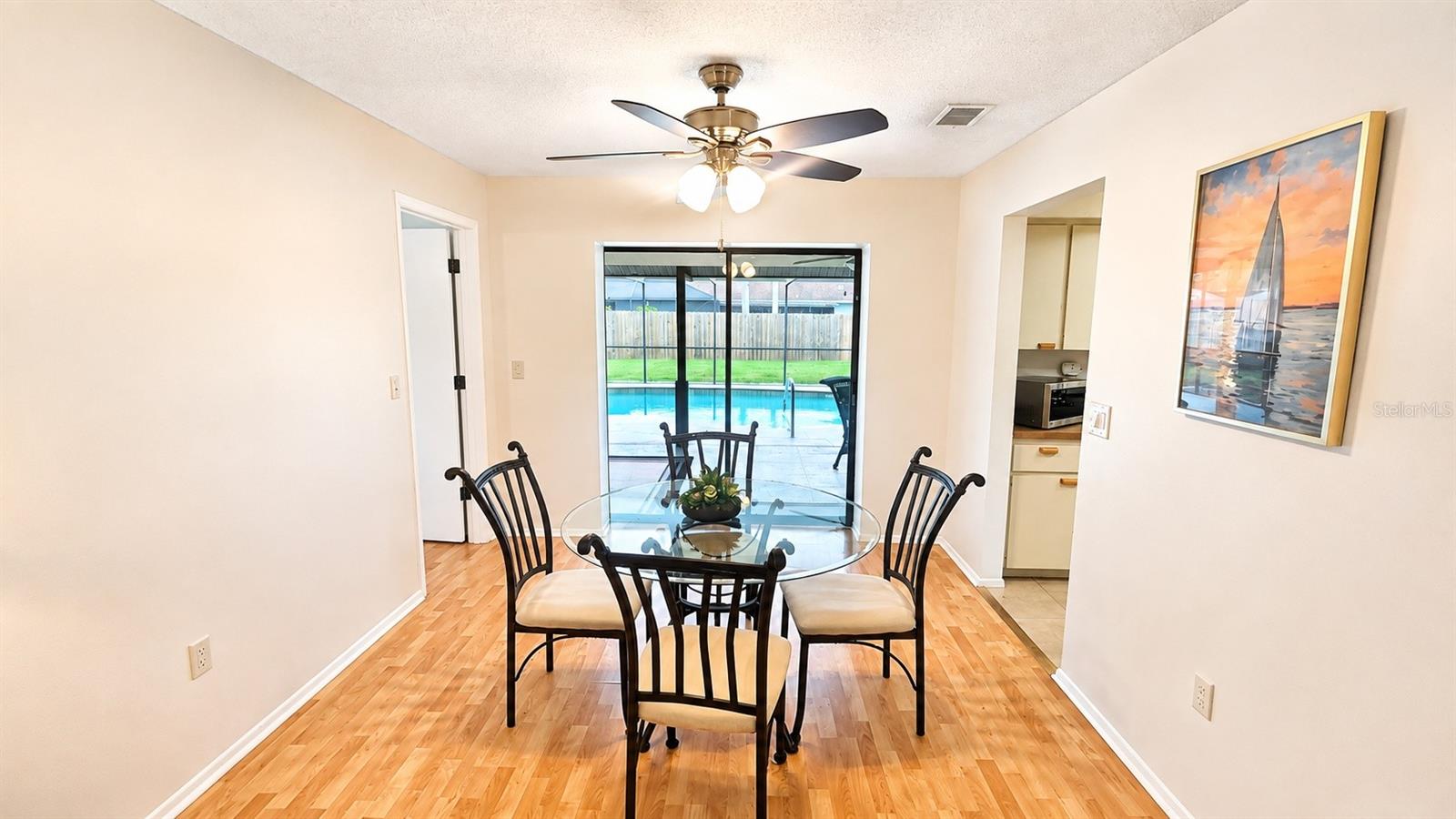 1526 GEORGETOWNE LN — photo 14