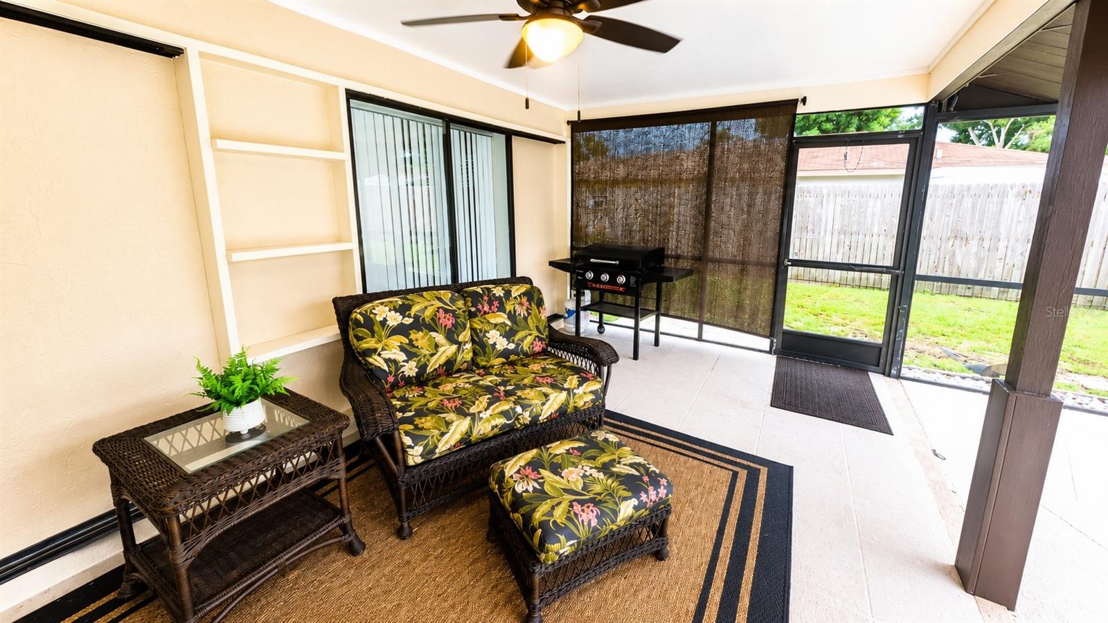 1526 GEORGETOWNE LN — photo 32