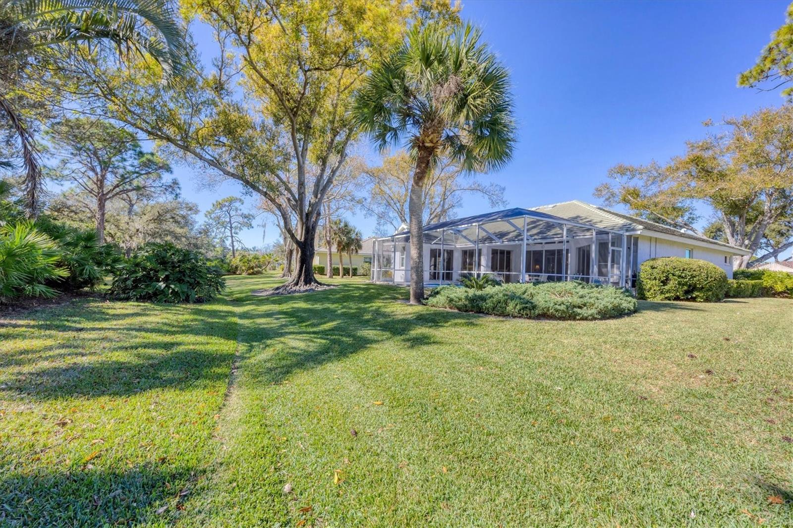 8684 WOODBRIAR DR — photo 31