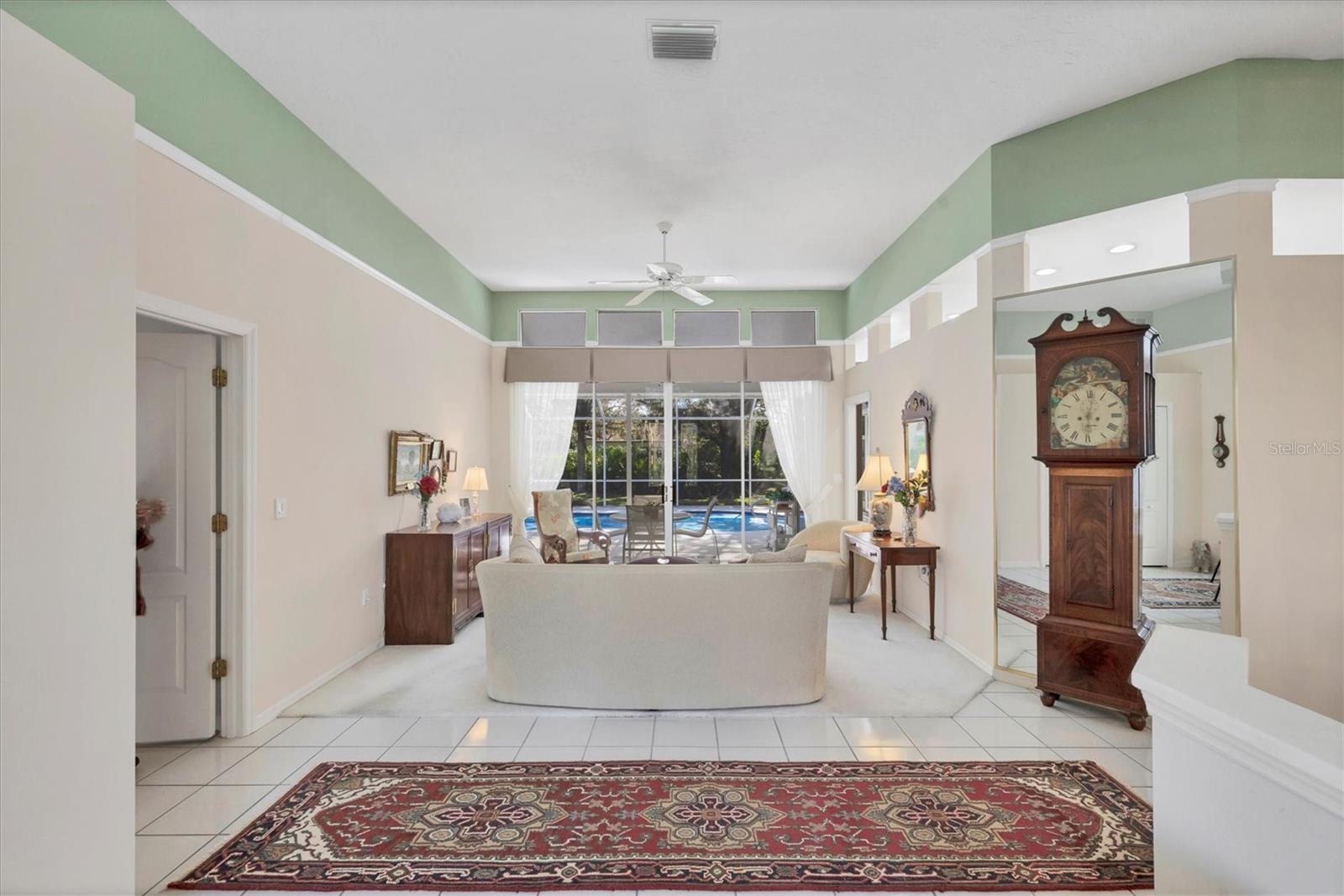 8684 WOODBRIAR DR — photo 6