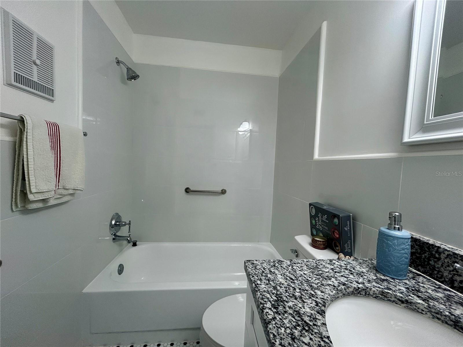 2286 NORWEGIAN DR #8 — photo 28