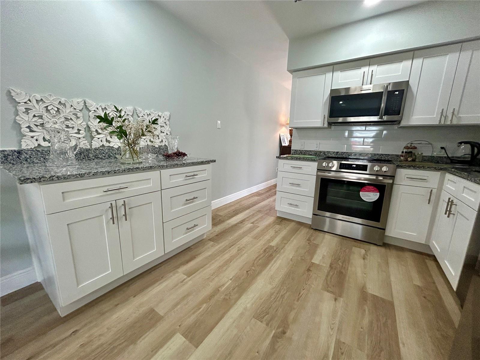 2286 NORWEGIAN DR #8 — photo 10
