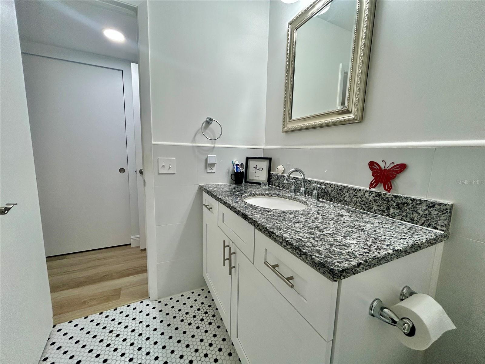 2286 NORWEGIAN DR #8 — photo 22