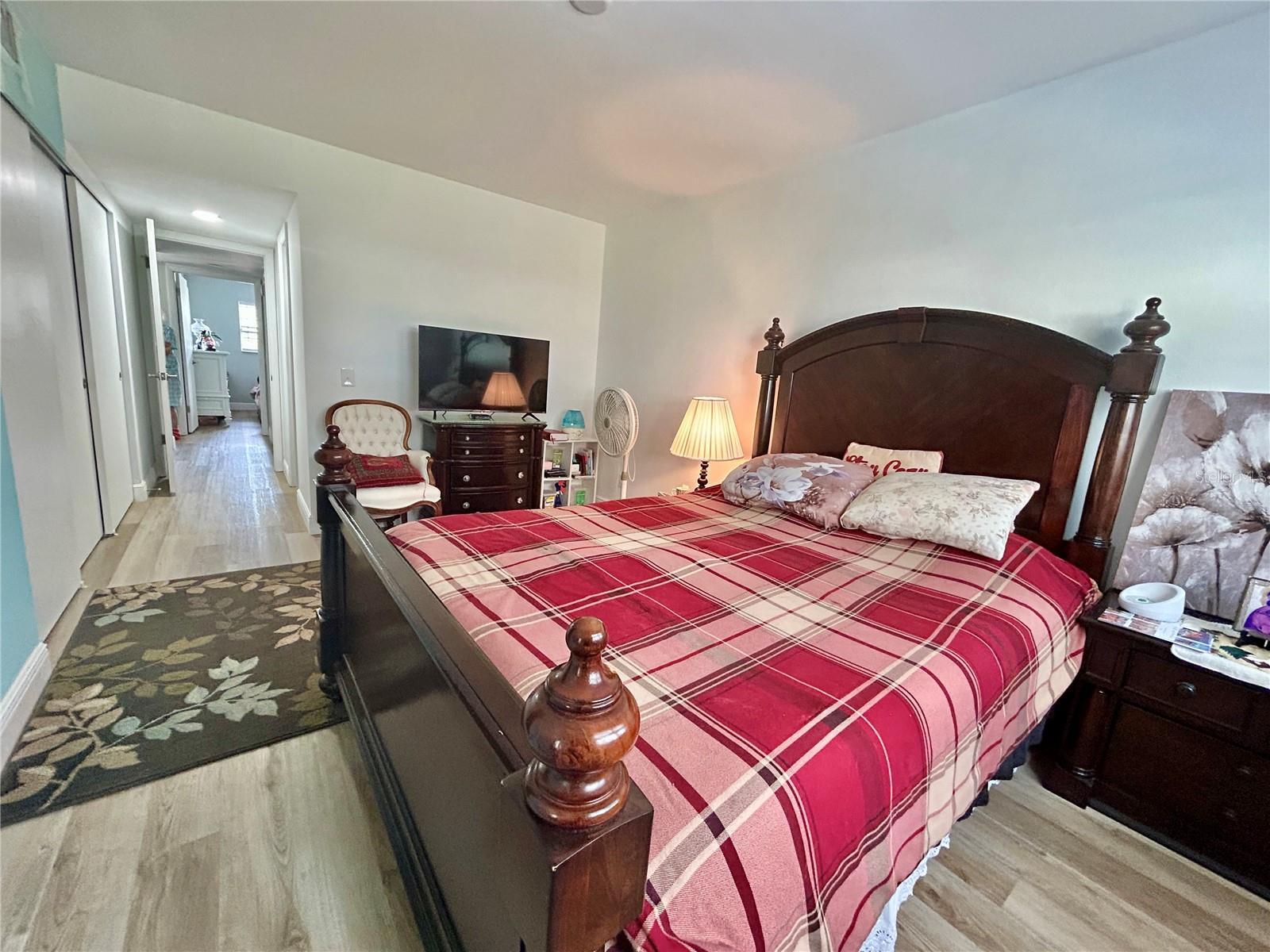 2286 NORWEGIAN DR #8 — photo 18