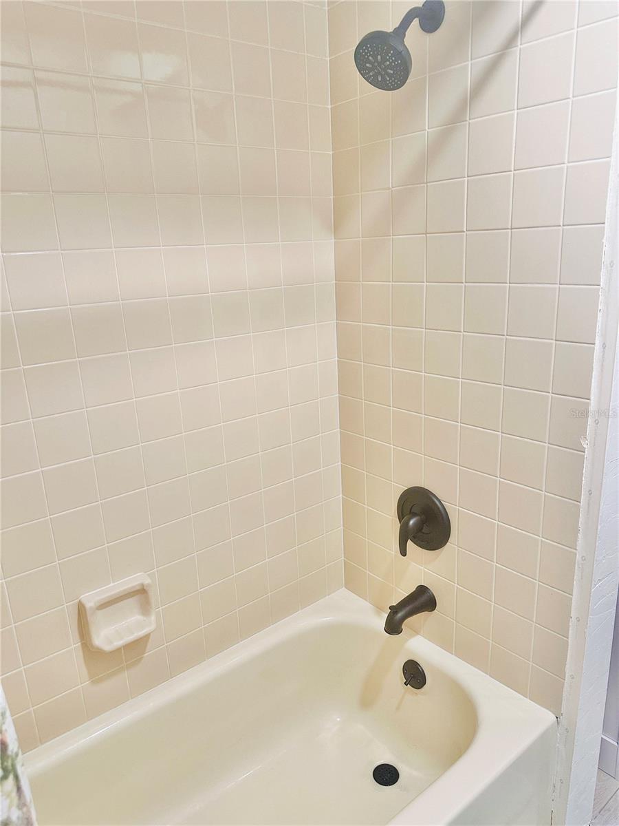 5061 BARRINGTON CIR #1302 — photo 29