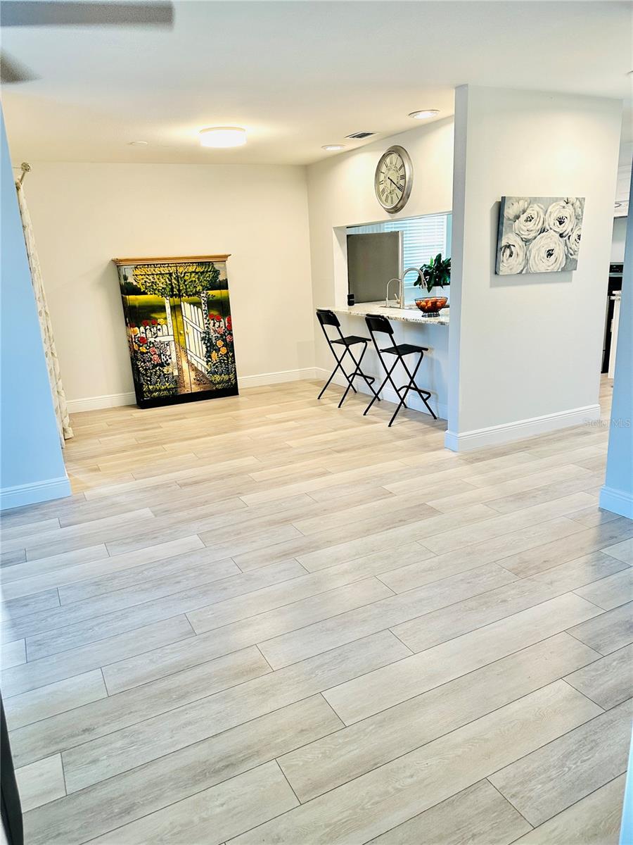 5061 BARRINGTON CIR #1302 — photo 17