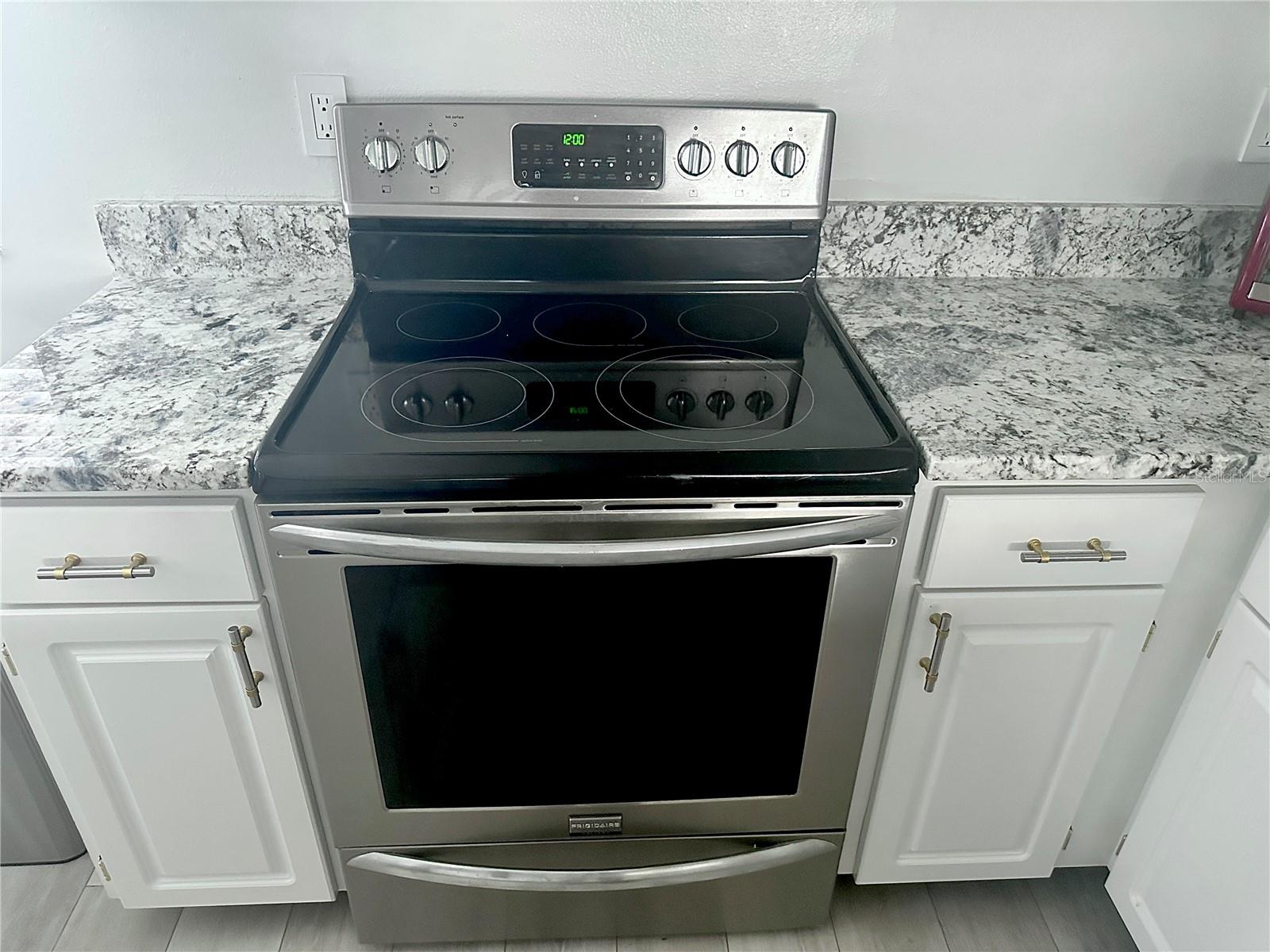 5061 BARRINGTON CIR #1302 — photo 7