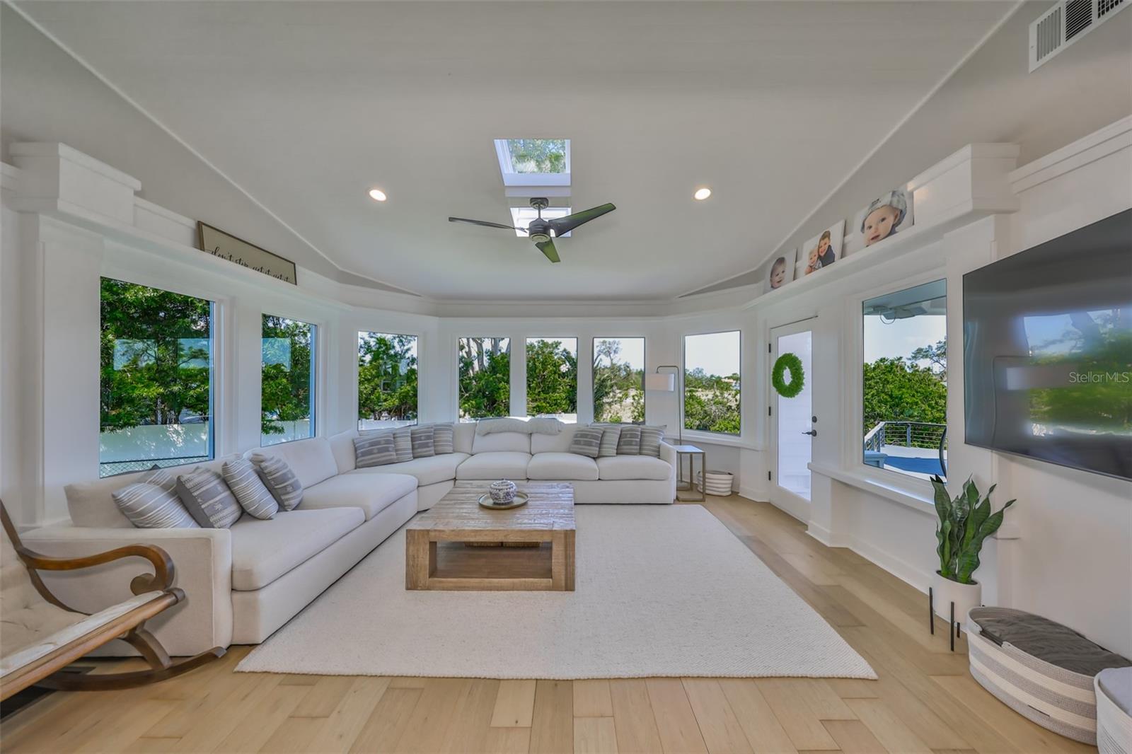 945 BUNKER VIEW DR — photo 21