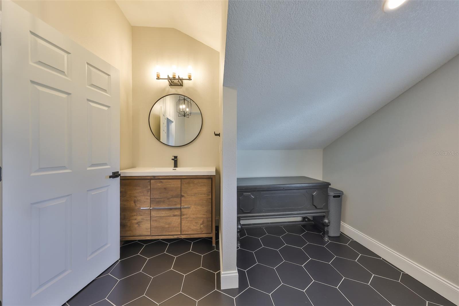 945 BUNKER VIEW DR — photo 41