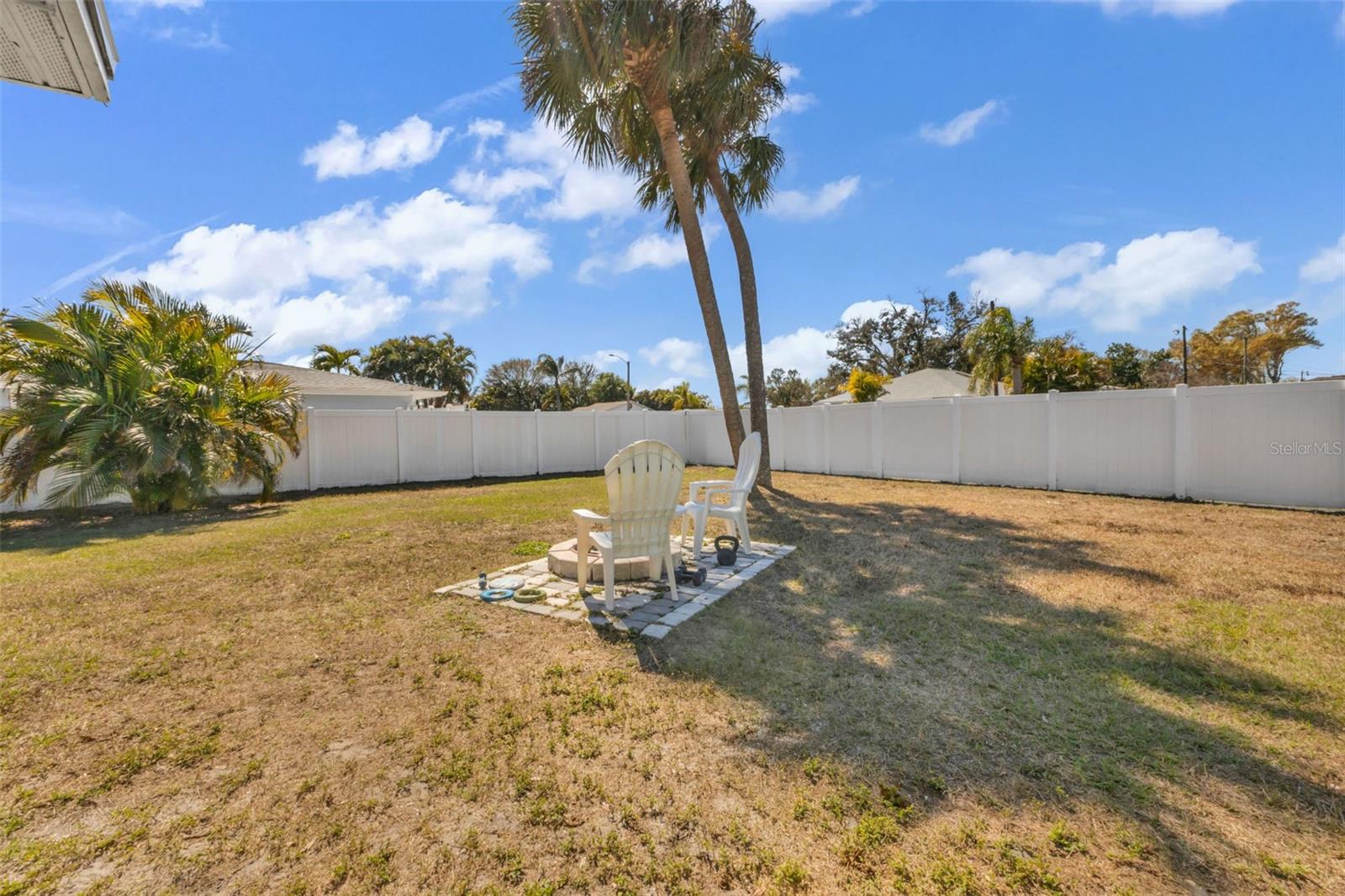 960 DARWIN RD — photo 27