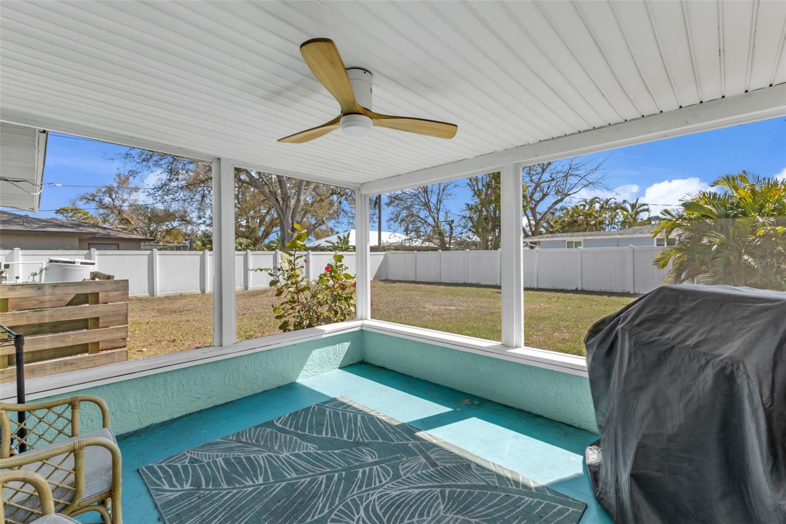 960 DARWIN RD — photo 24