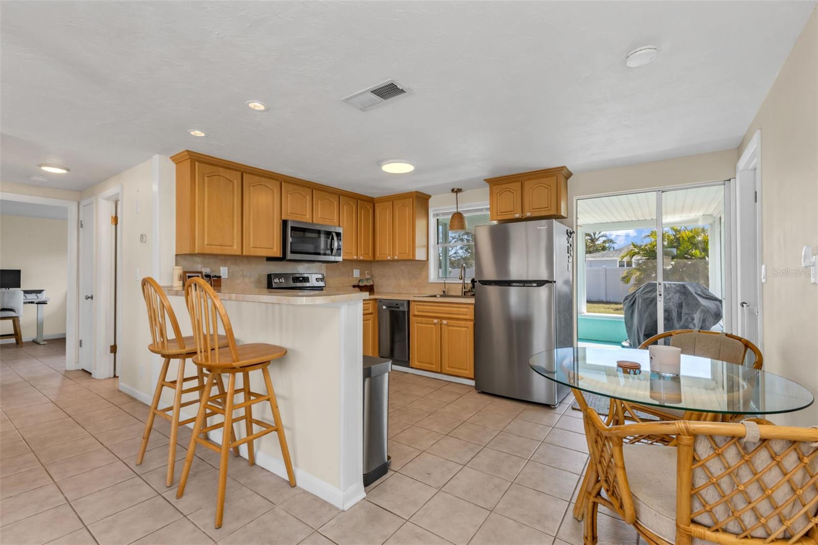 960 DARWIN RD — photo 11