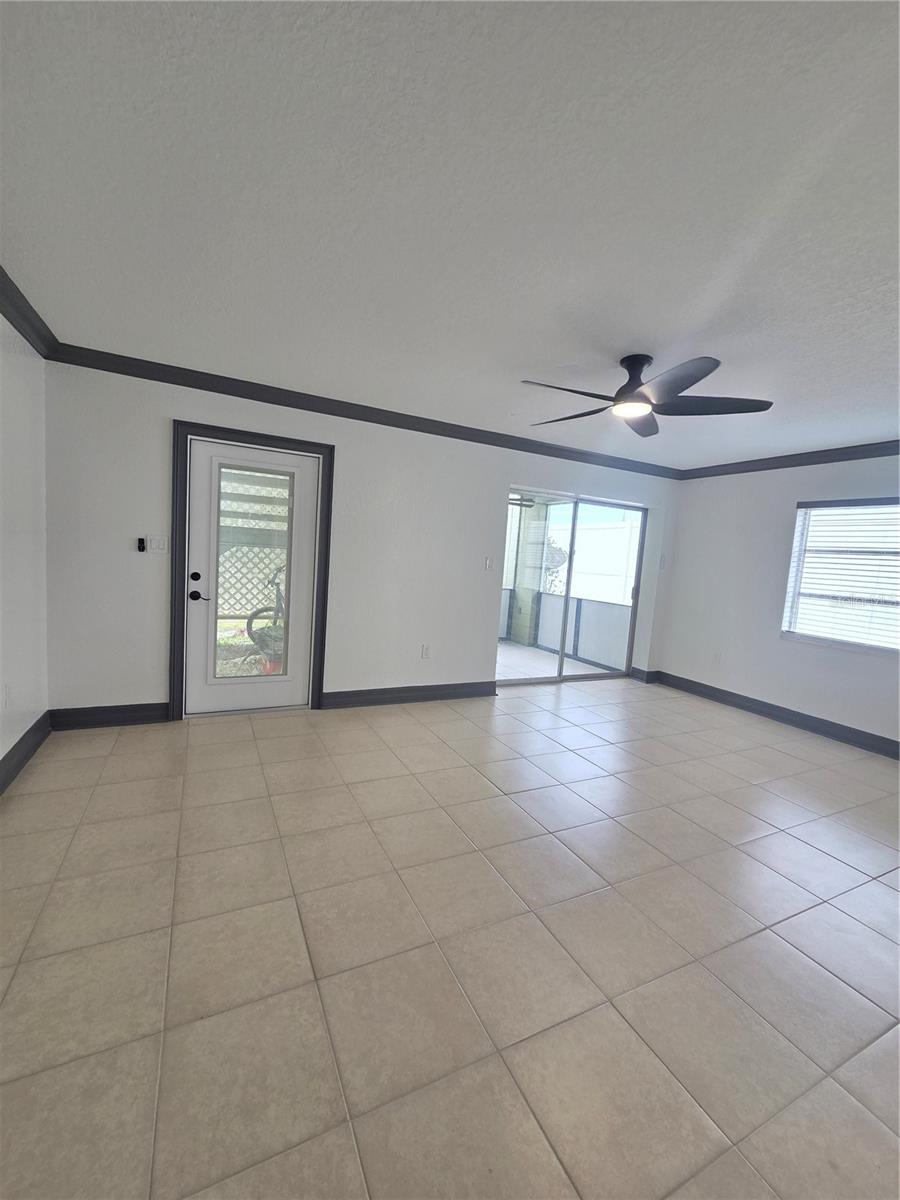 10215 MANATEE AVE W #1 — photo 37