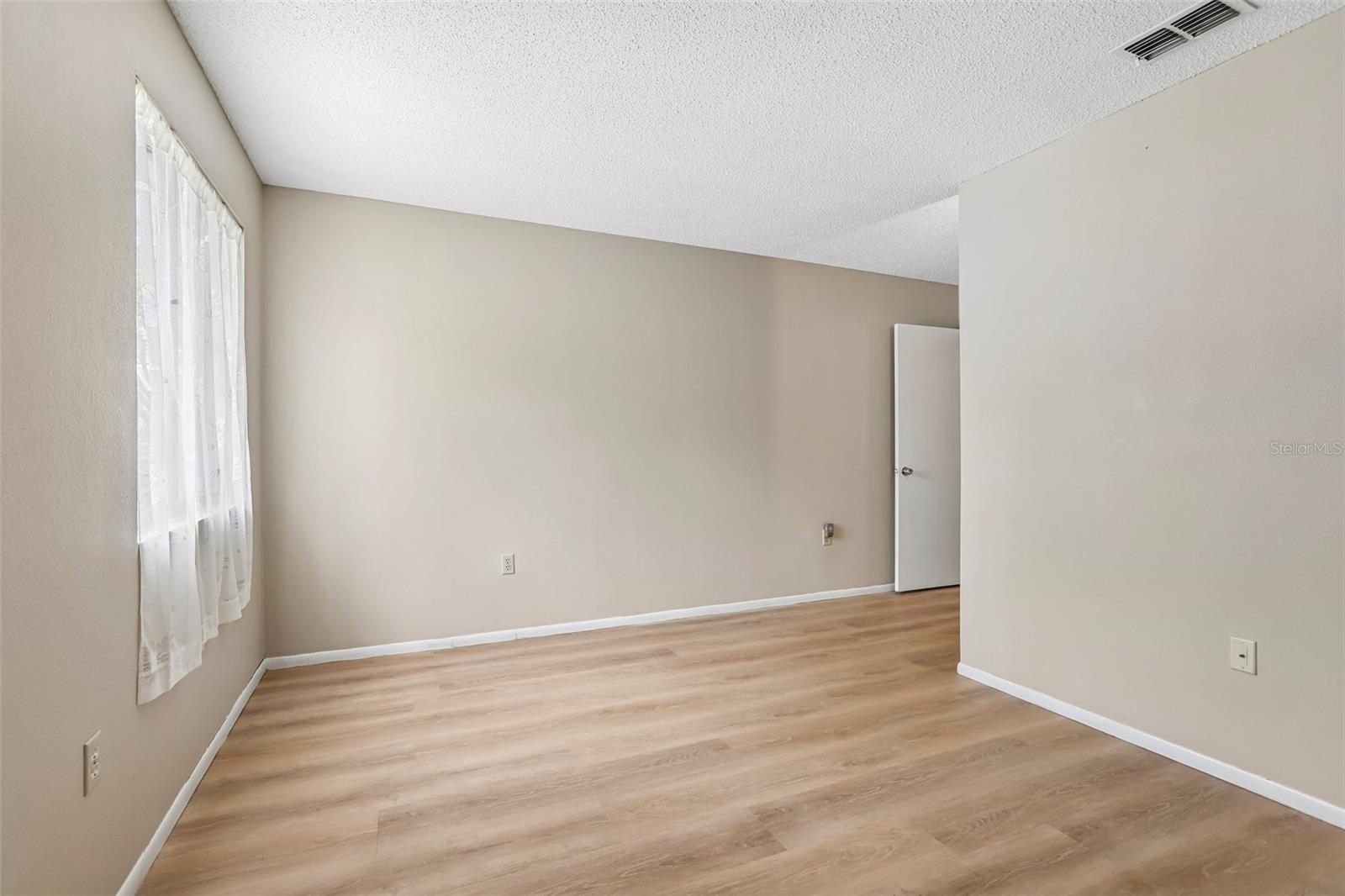 8419 LAURELON PL — photo 29