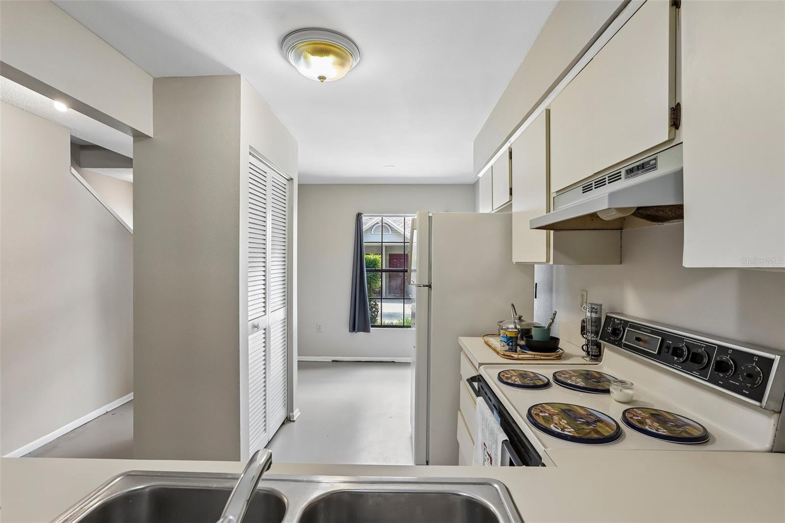 8419 LAURELON PL — photo 22