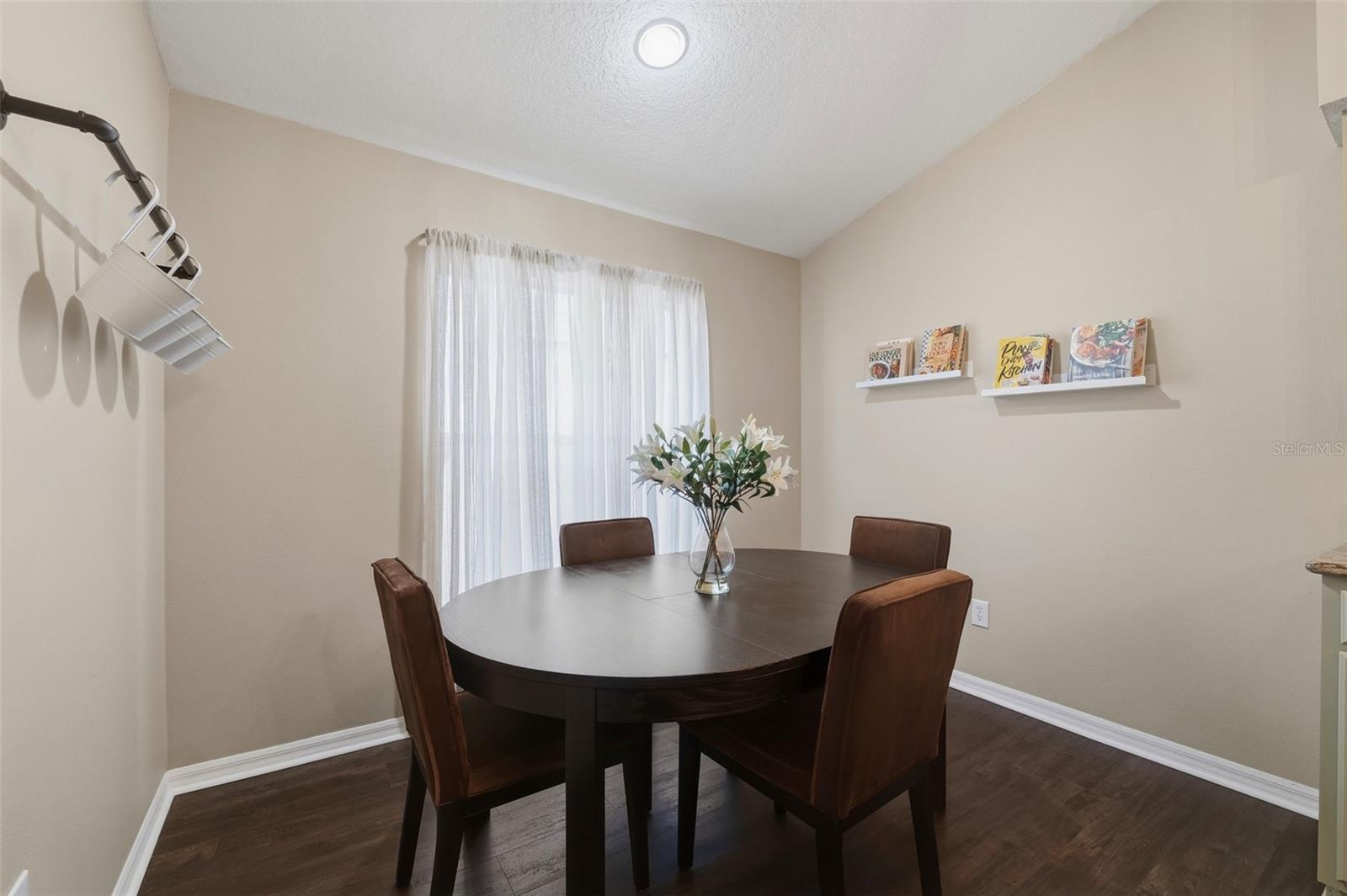 16810 TAYLOW WAY — photo 7