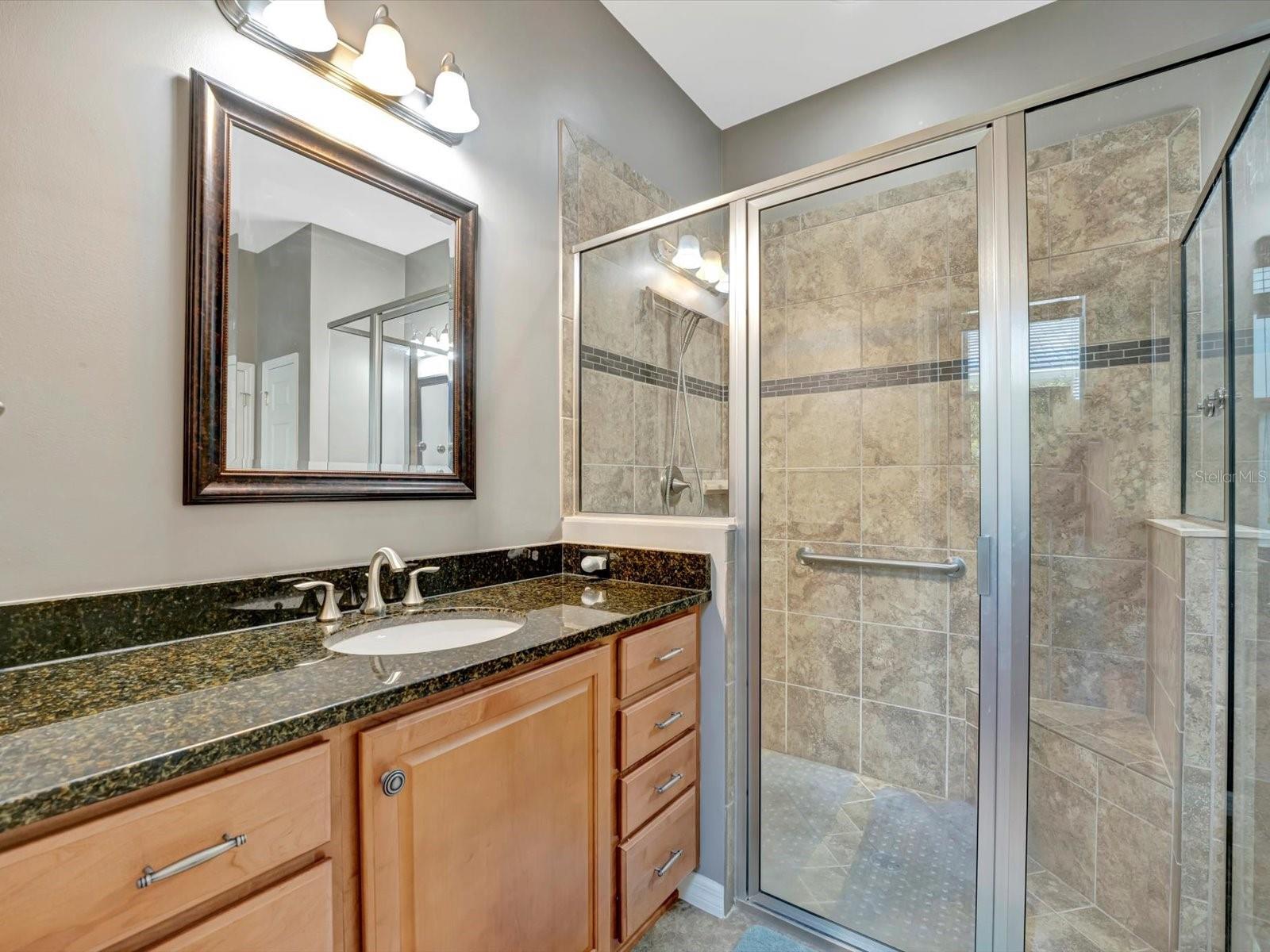 5009 LAKE OVERLOOK AVE — photo 30