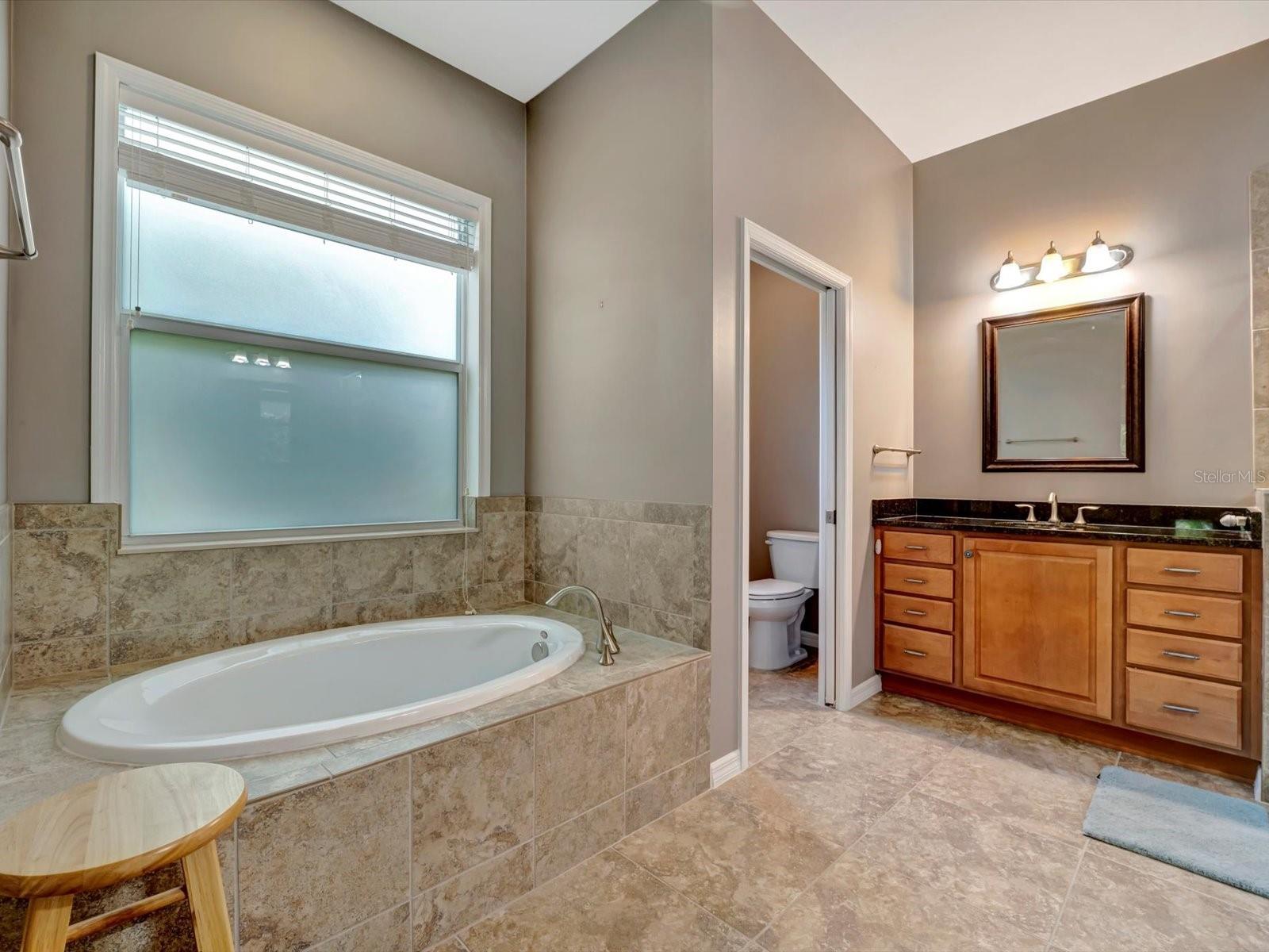 5009 LAKE OVERLOOK AVE — photo 27