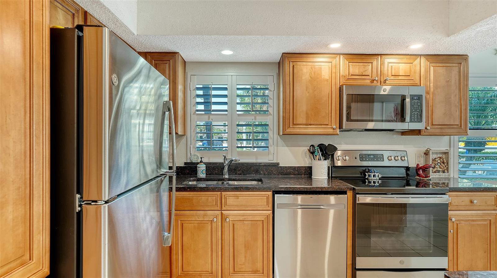 1001 BENJAMIN FRANKLIN DR #110 — photo 16