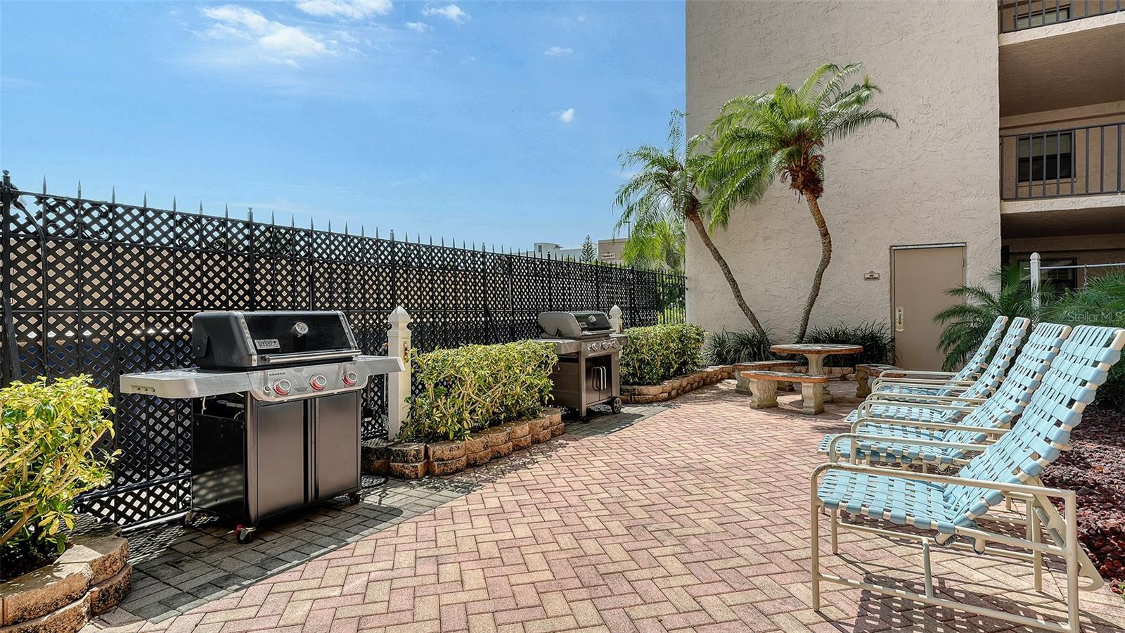 1001 BENJAMIN FRANKLIN DR #110 — photo 42