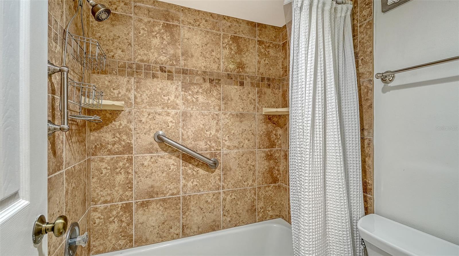 1001 BENJAMIN FRANKLIN DR #110 — photo 27