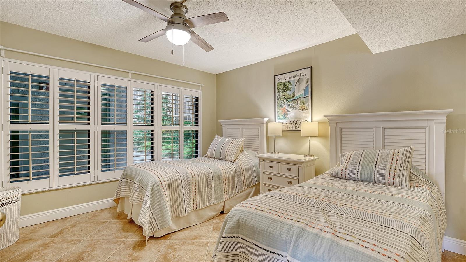 1001 BENJAMIN FRANKLIN DR #110 — photo 28