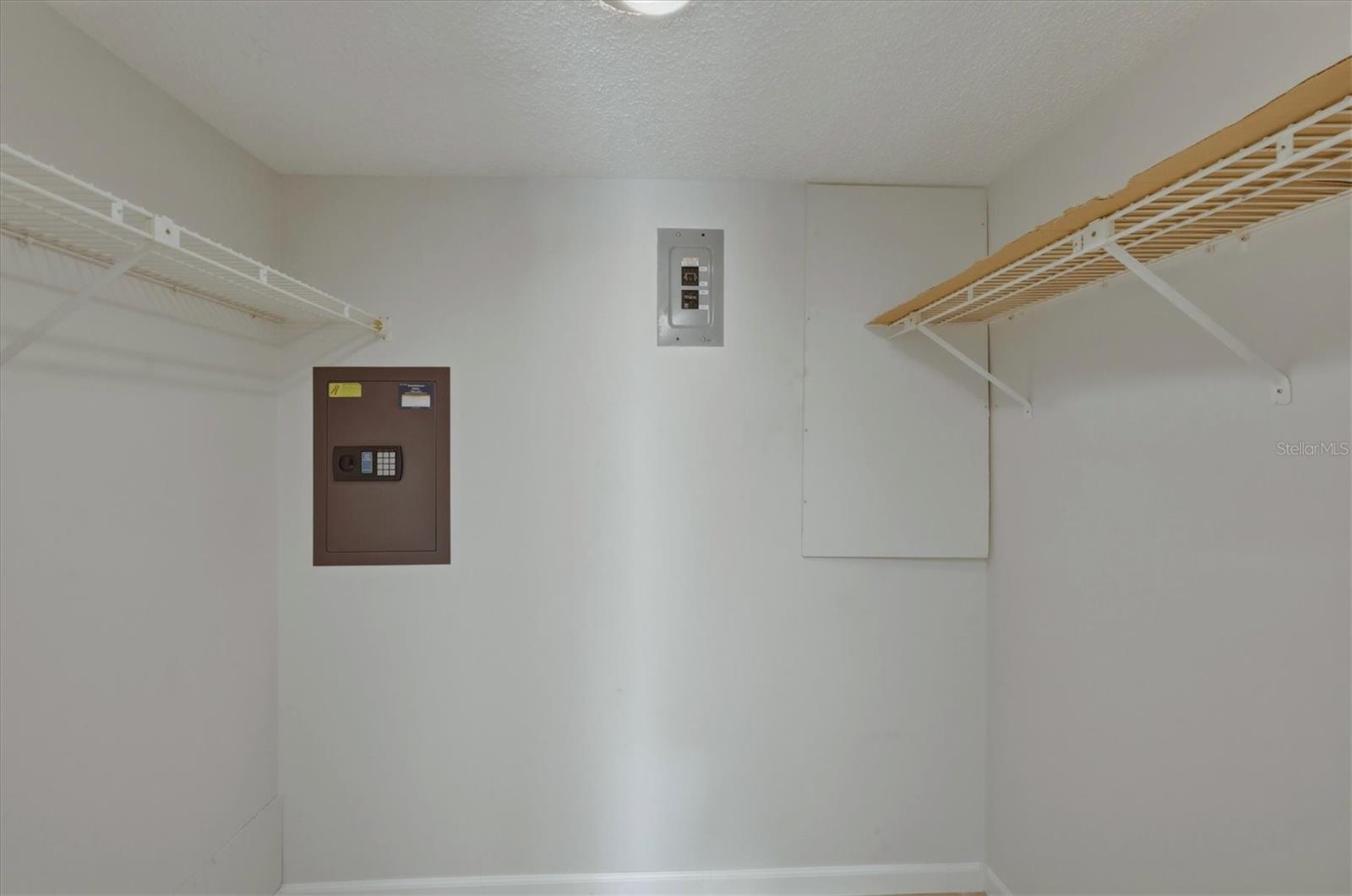 4143 HERON WAY #207 BLDG E — photo 23