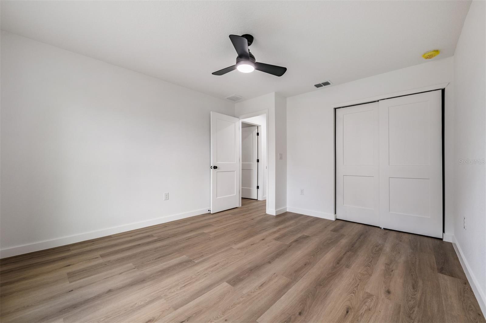 38086 COUNTRYSIDE PL — photo 31