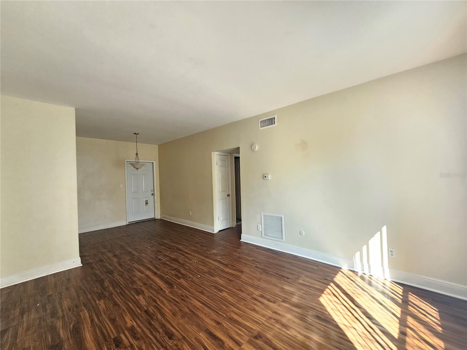 7611 PAULA DR #5 — photo 3