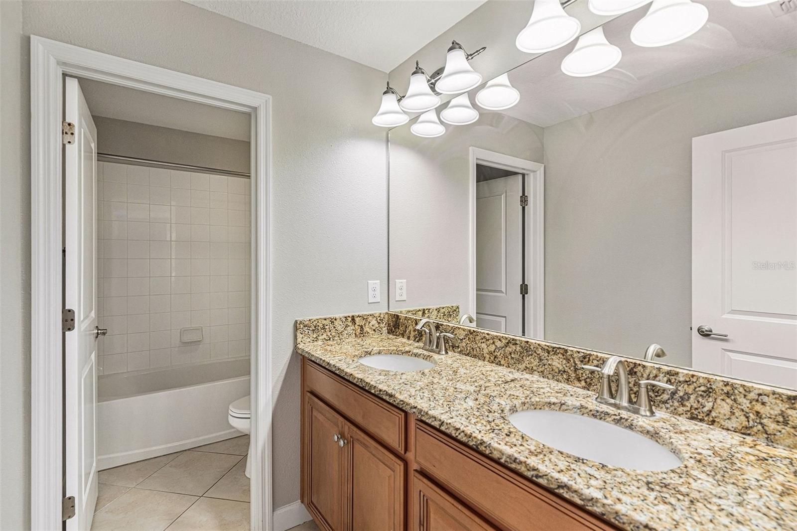 11755 WINTERSET COVE DR — photo 25