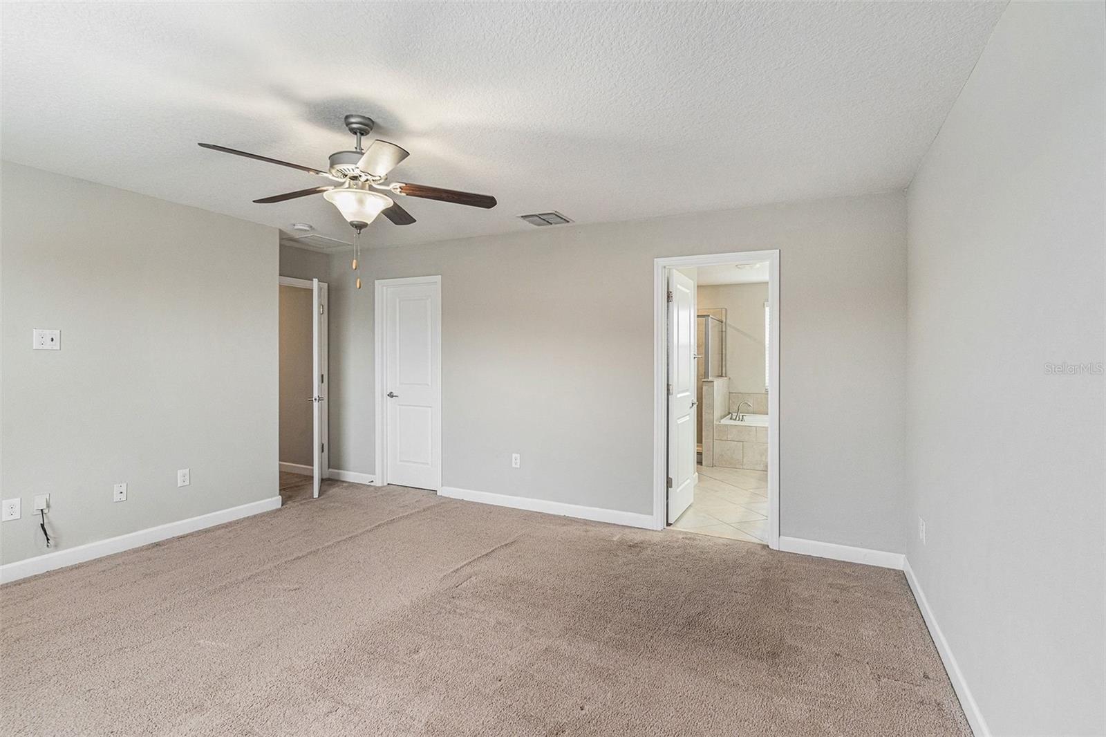 11755 WINTERSET COVE DR — photo 16