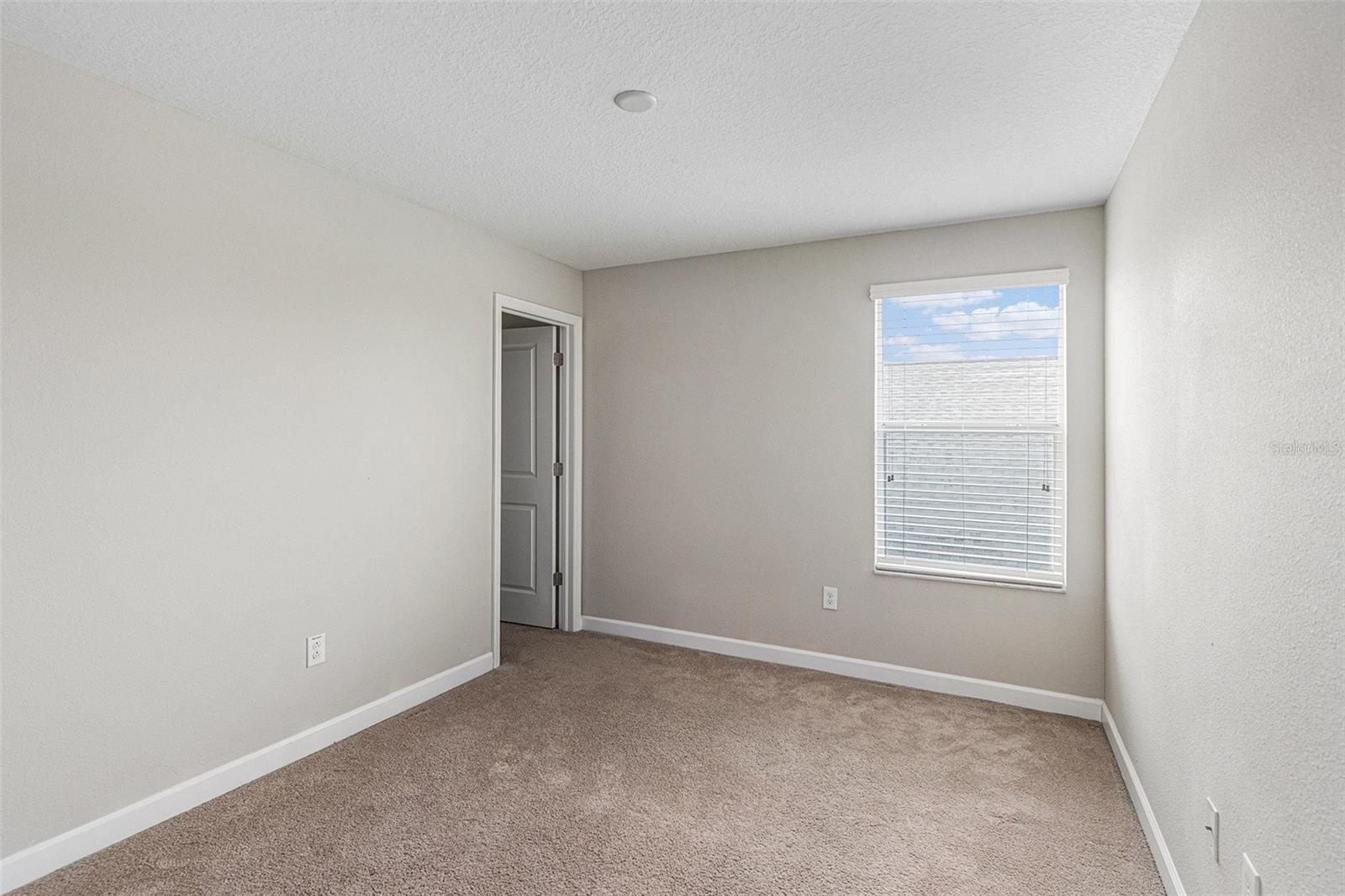 11755 WINTERSET COVE DR — photo 17