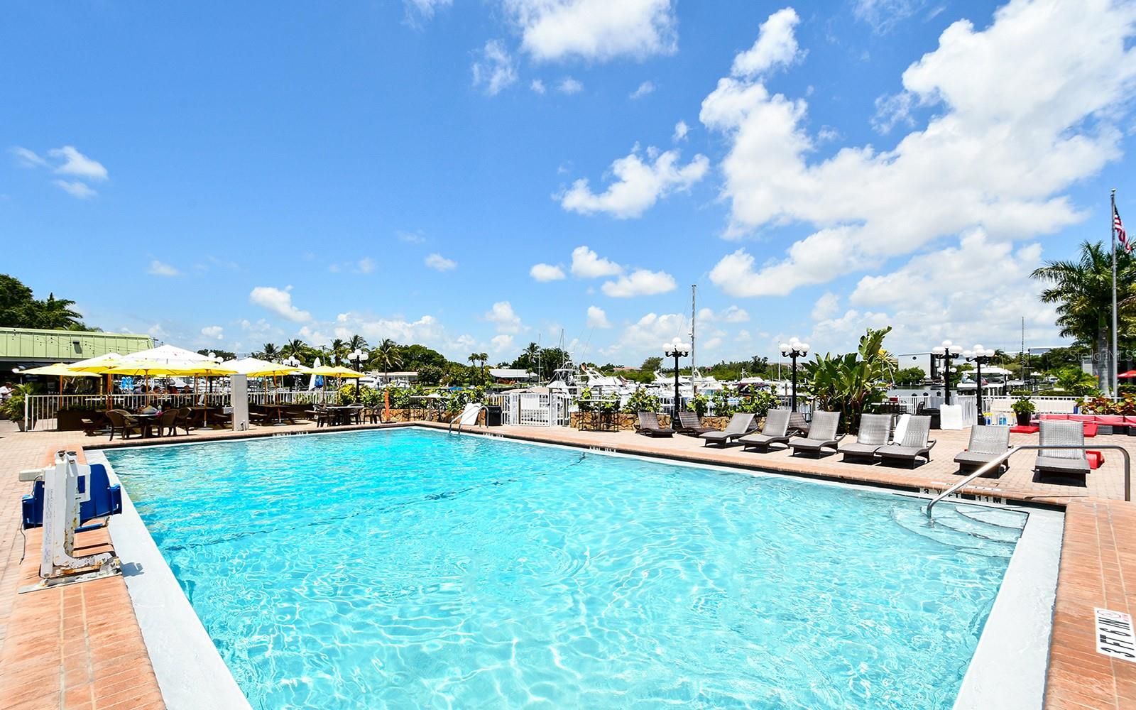 7150 N TAMIAMI TRL #S-612 — photo 16