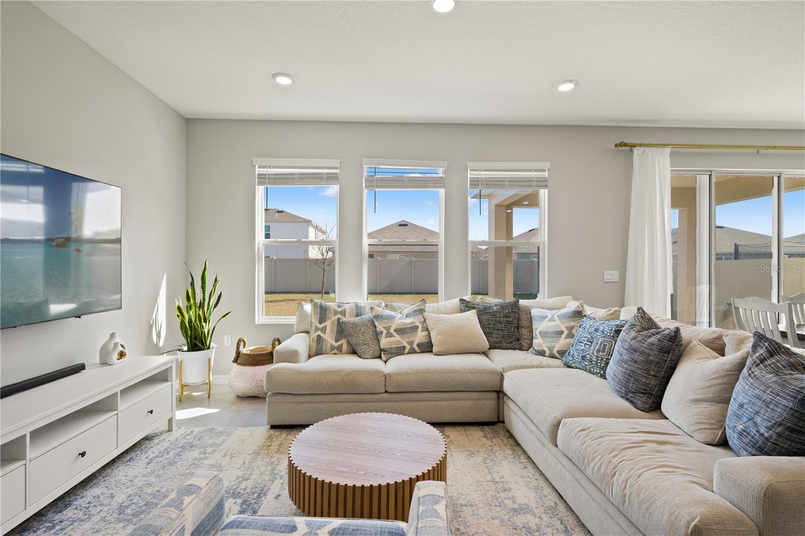 6199 WANDERING WILLOW DR — photo 14