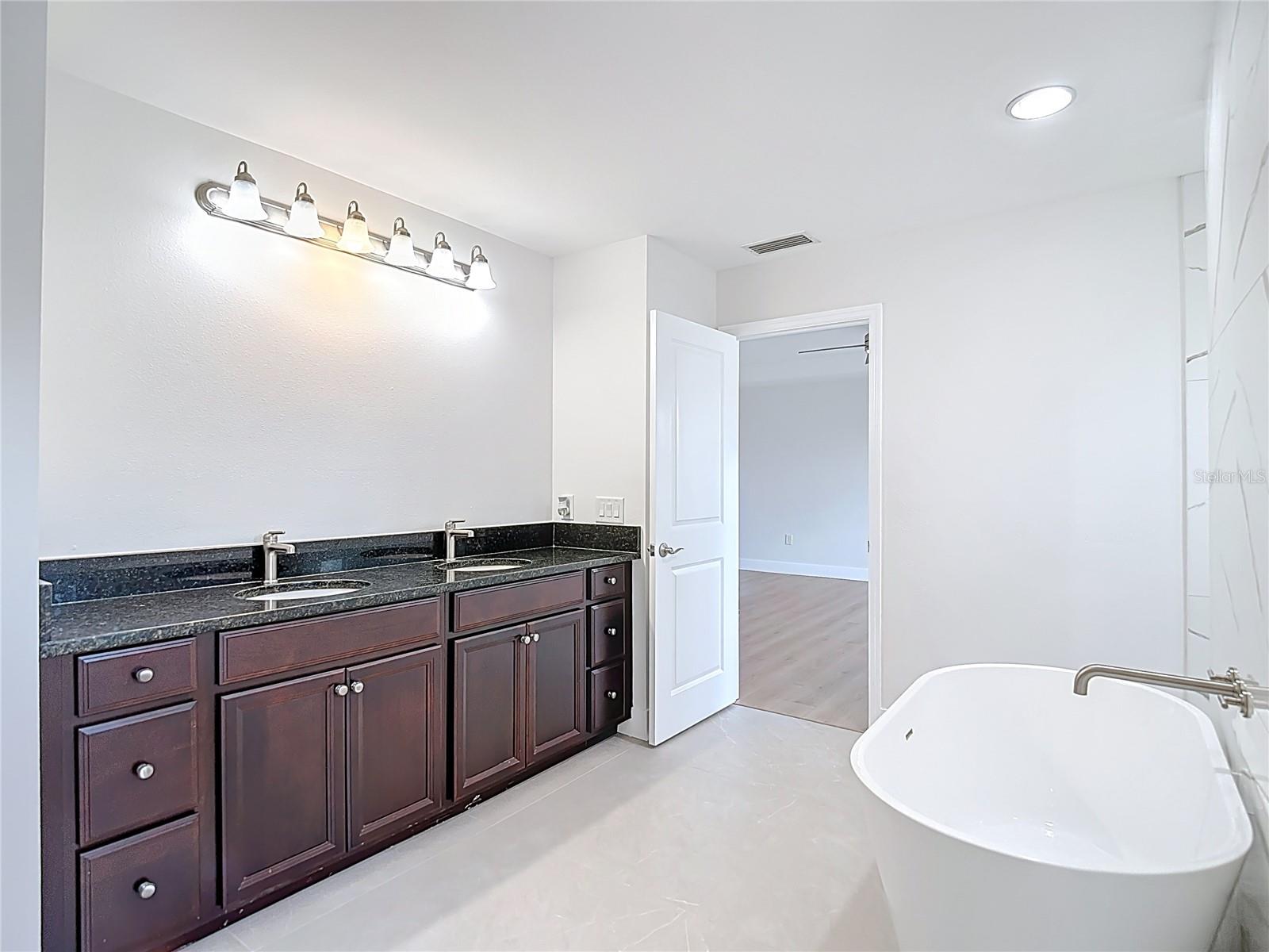 27387 CAYENNE LN — photo 45