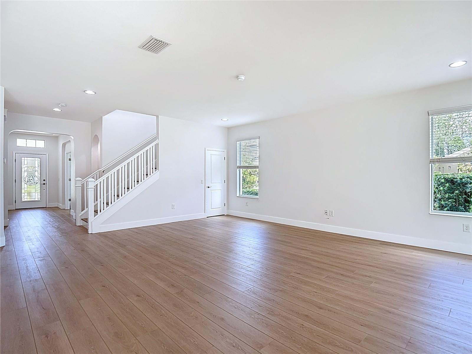 27387 CAYENNE LN — photo 33