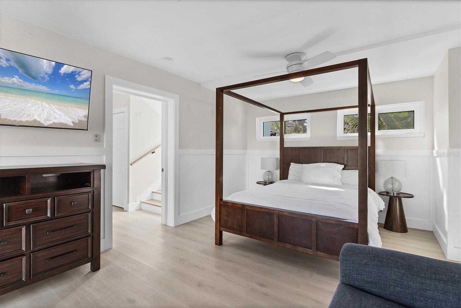 825 TARAWITT DR — photo 26