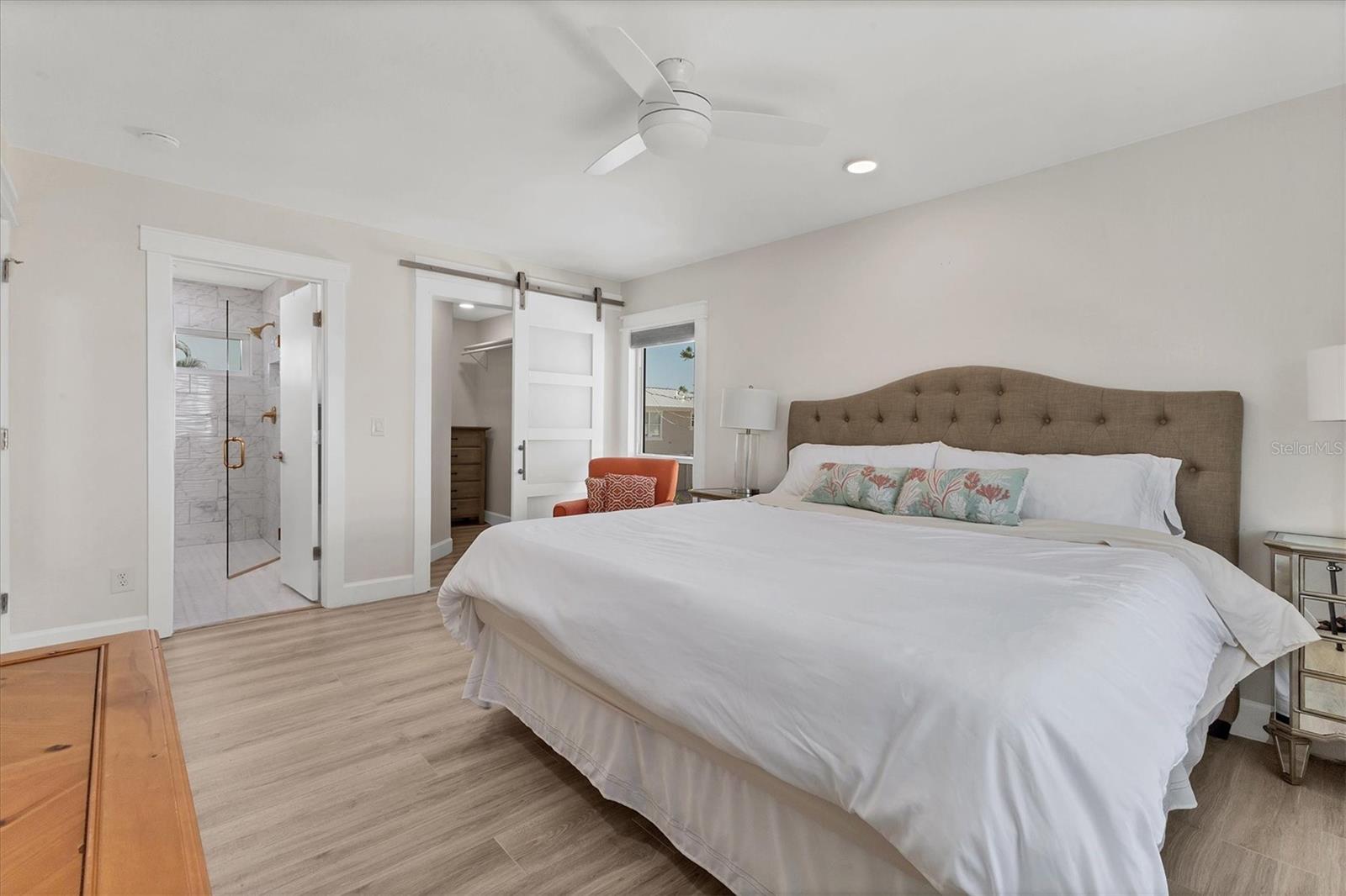 825 TARAWITT DR — photo 21