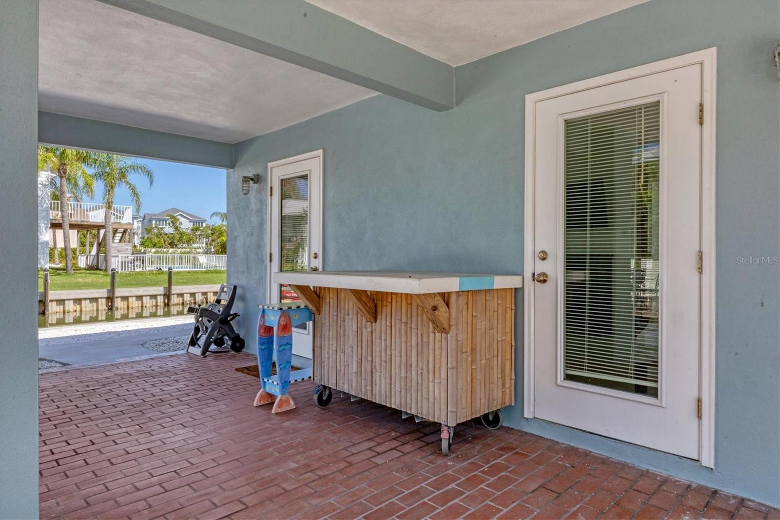 825 TARAWITT DR — photo 31