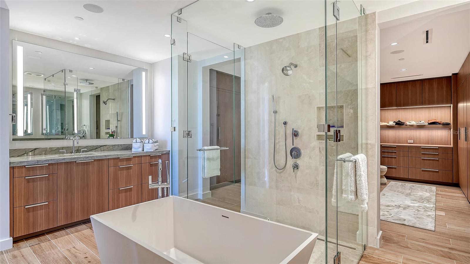 1561 GULF OF MEXICO DR #404 — photo 43