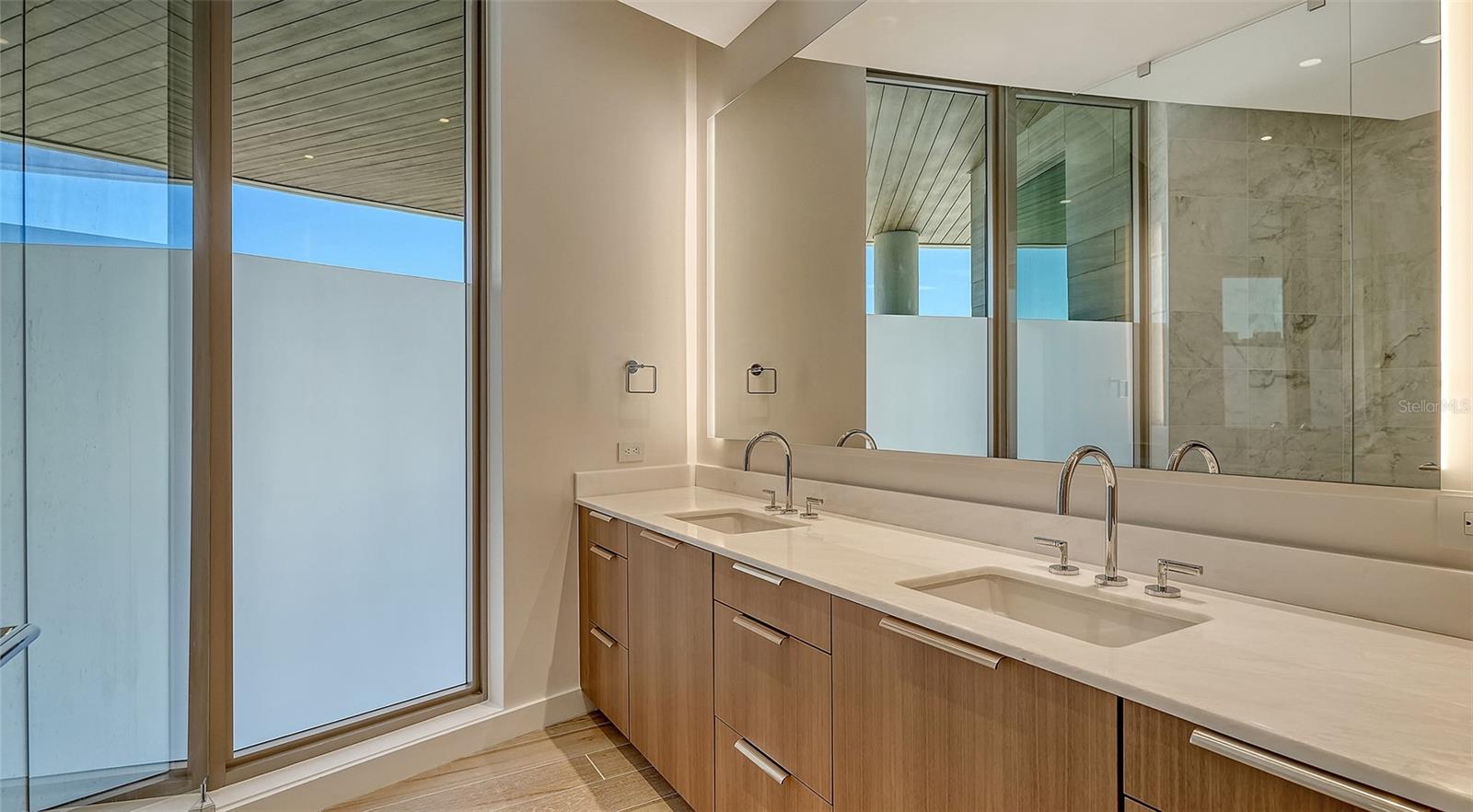 1561 GULF OF MEXICO DR #404 — photo 48