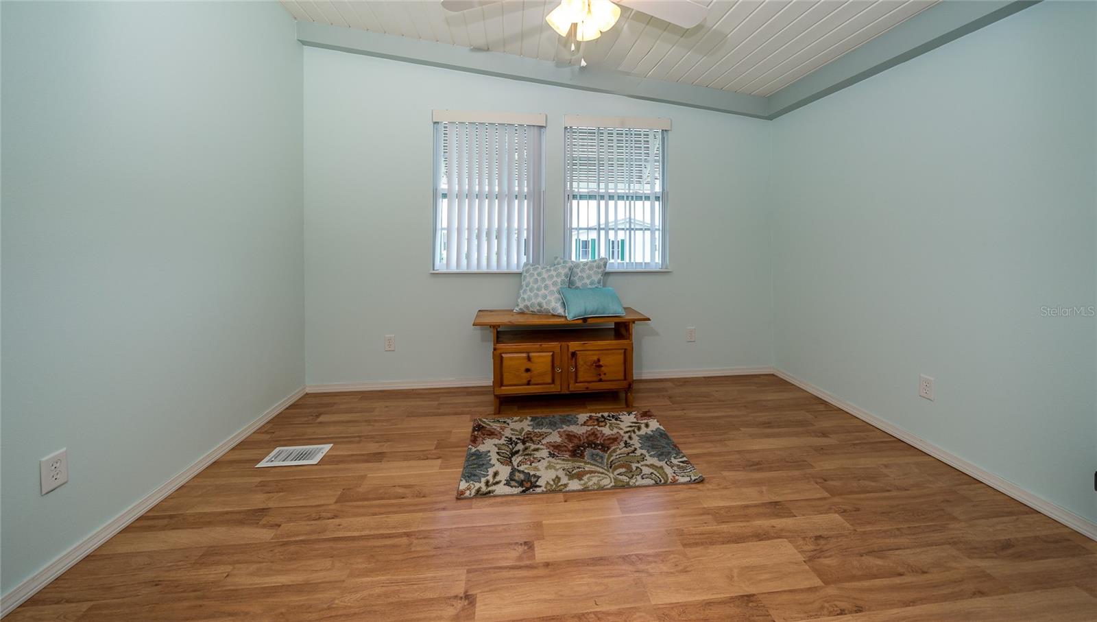 37443 GILL AVE — photo 39