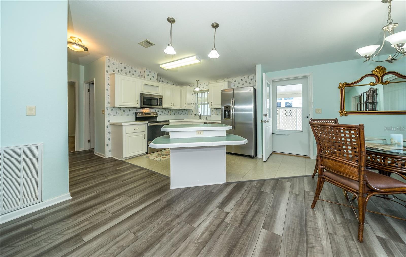 37443 GILL AVE — photo 33
