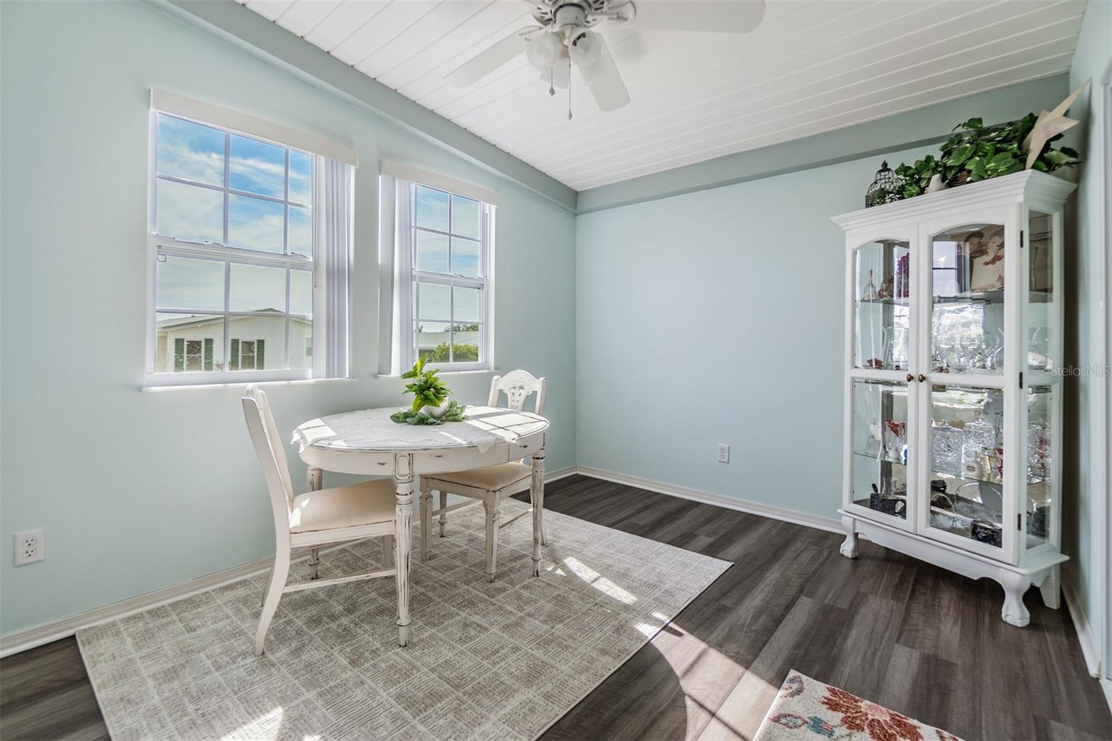 37443 GILL AVE — photo 3