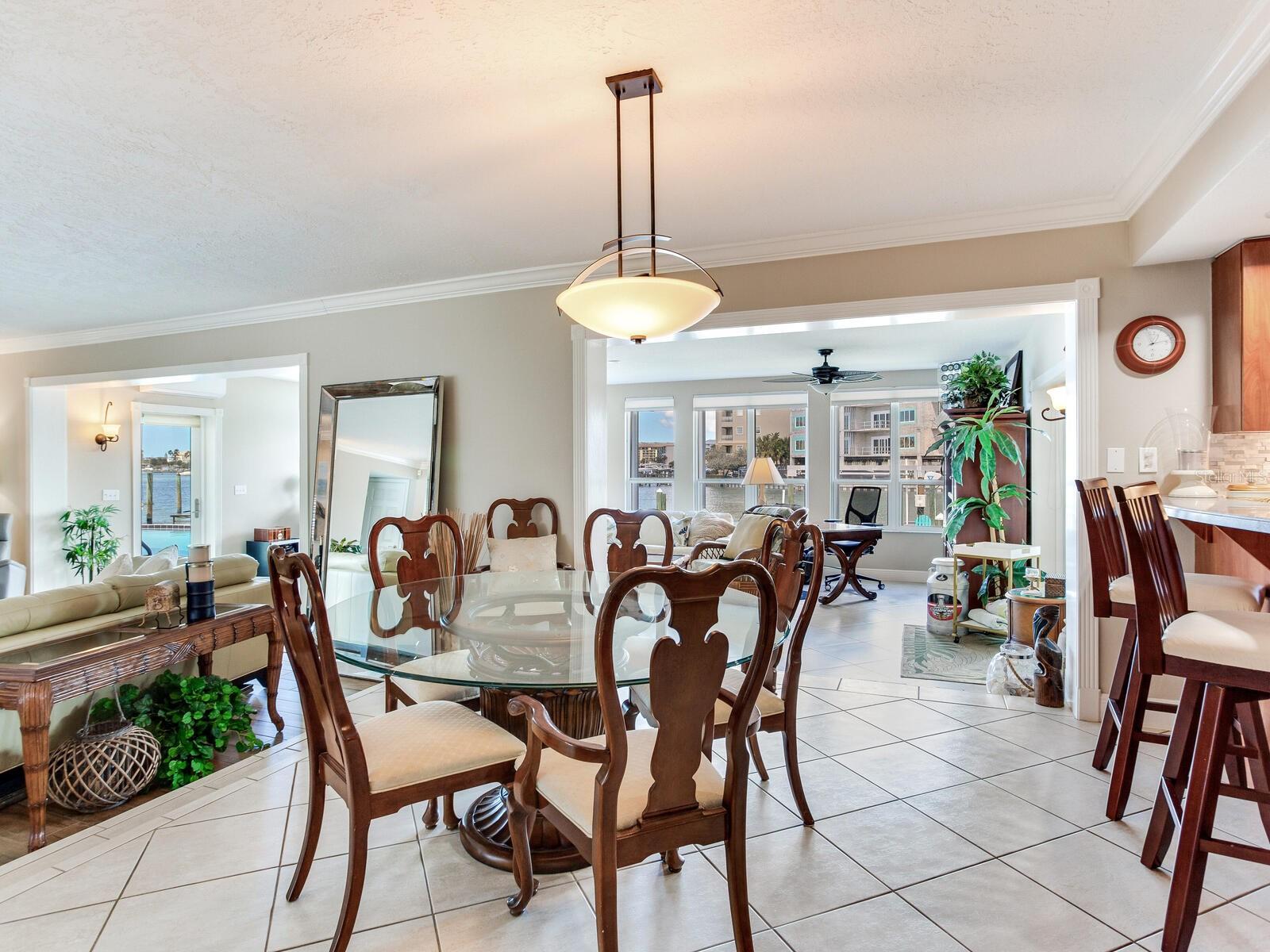 210 DOLPHIN PT #B — photo 25