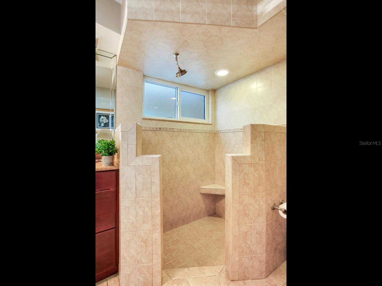 210 DOLPHIN PT #B — photo 46